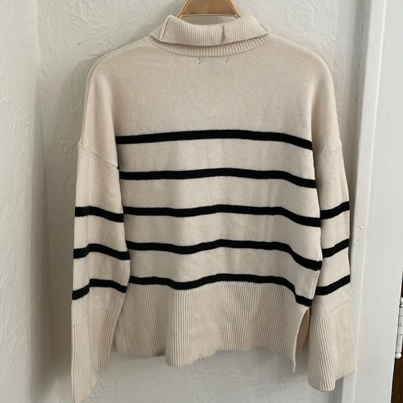 BANANA REPUBLIC Mariner Stripe Sweater - Picture 7 of 7